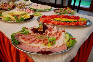 Pensjonat Familia stół